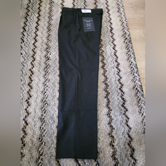 Tommy Hilfiger Other - Tommy Hilfiger Mens Dress Pants 32x32 Charcaol Wrinkle Free Career $95 Relax Fit